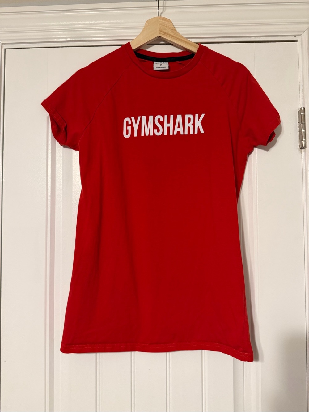 EUC Gymshark t shirt- medium